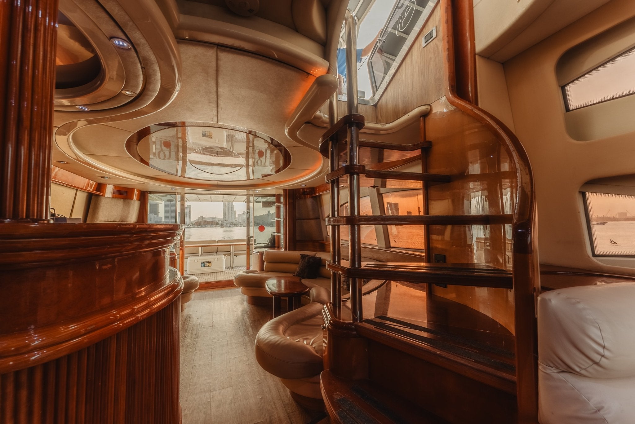 Sea Land · Azimut 70 Ft Yacht Charter in Cartagena - Cartagena Day Tours