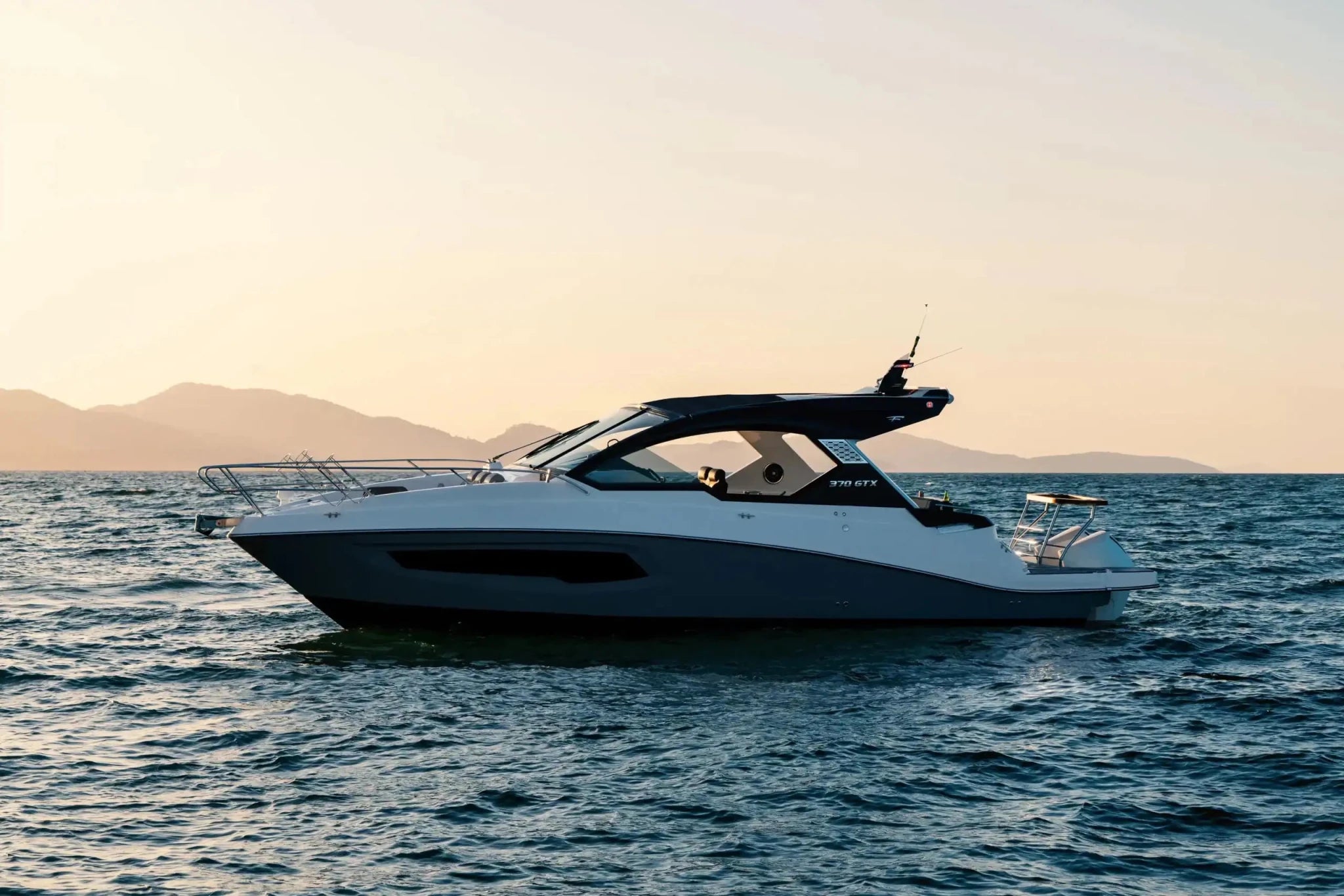 Serenity One Yacht Rental in Cartagena - Cartagena Day Tours