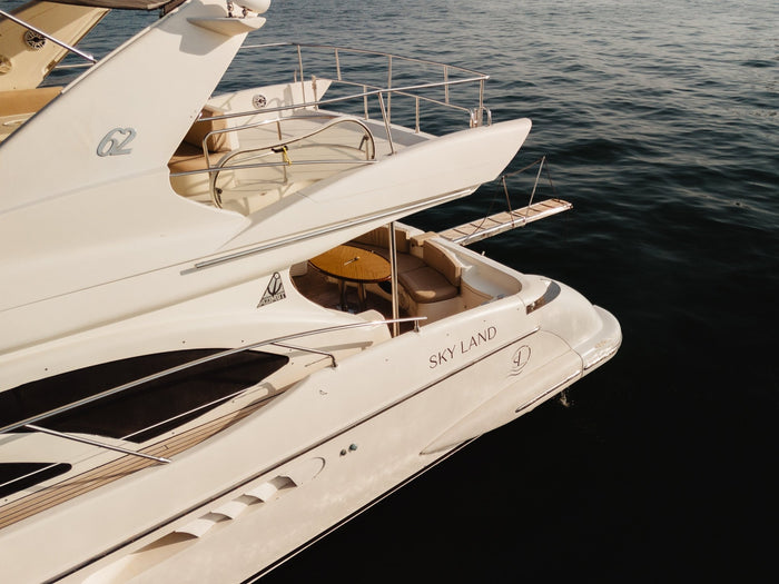 Sky Land · Azimut 62 Ft Yacht Charter in Cartagena - Cartagena Day Tours