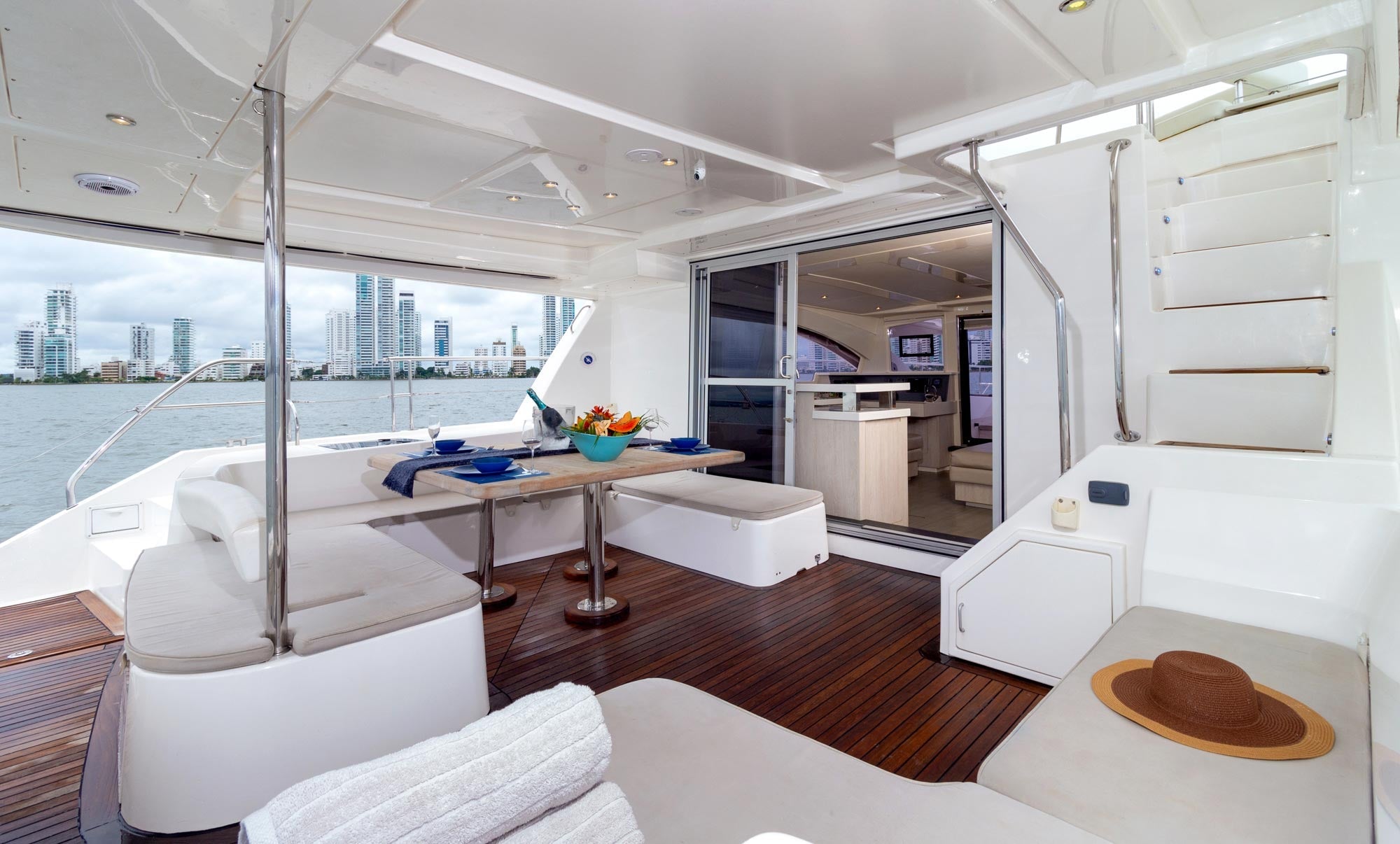 Valhalla Luxury Leopard 51 Yacht Charter in Cartagena - Cartagena Day Tours