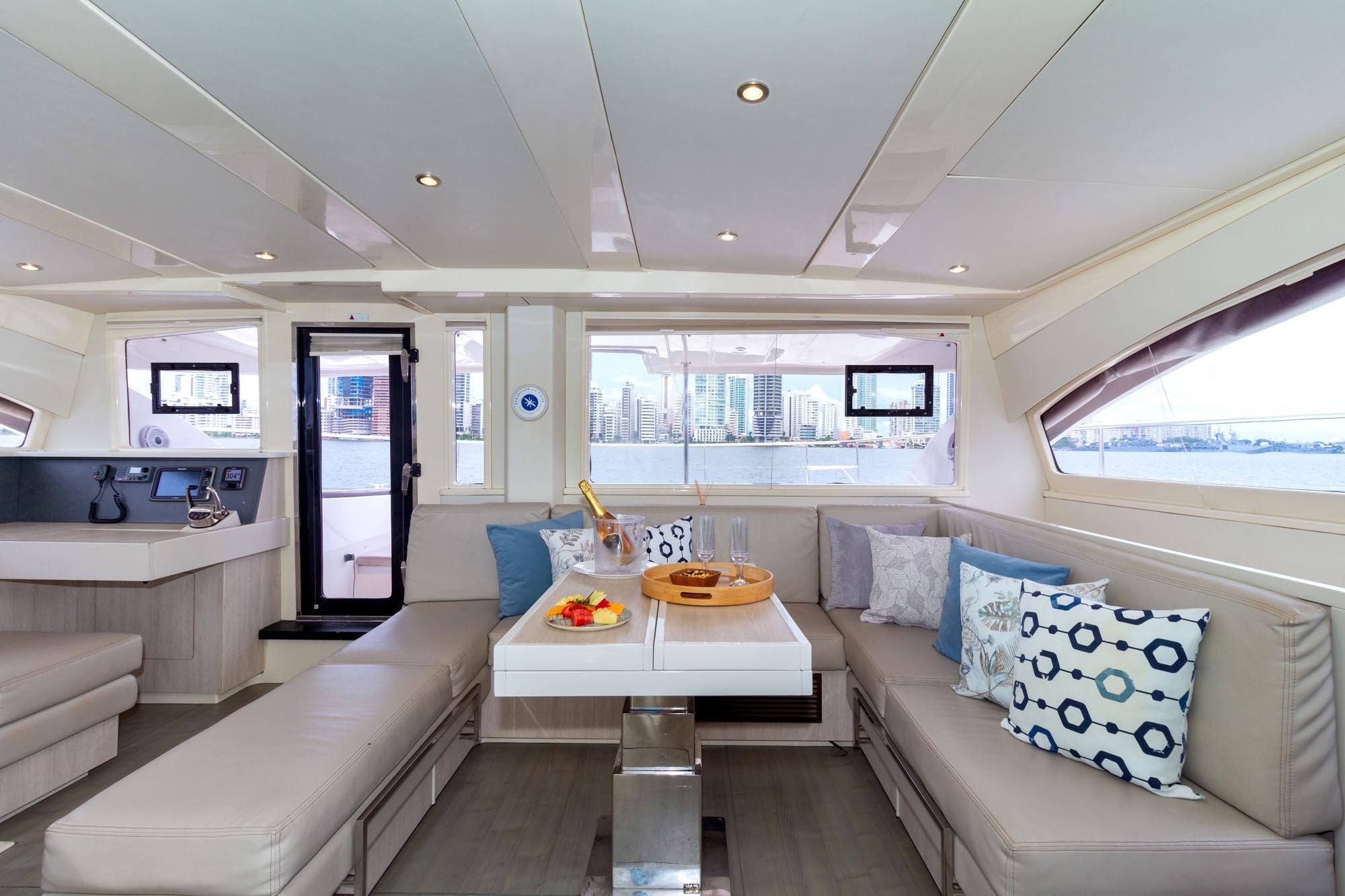 Valhalla Luxury Leopard 51 Yacht Charter in Cartagena - Cartagena Day Tours