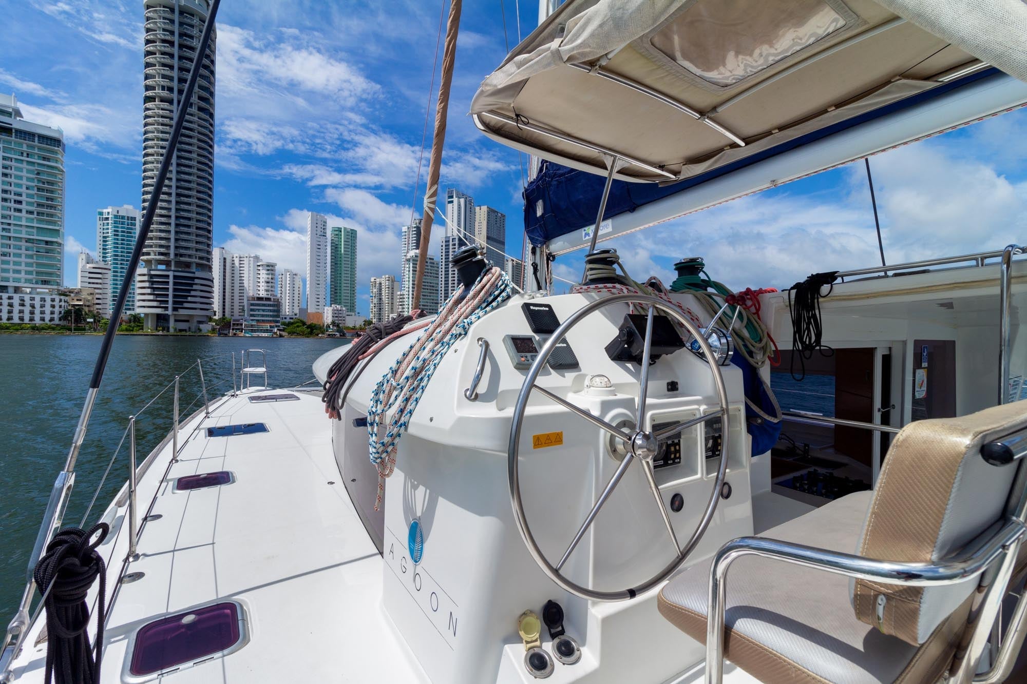 Xem 3 Luxury Lagoon 400 Catamaran Charter in Cartagena - Cartagena Day Tours