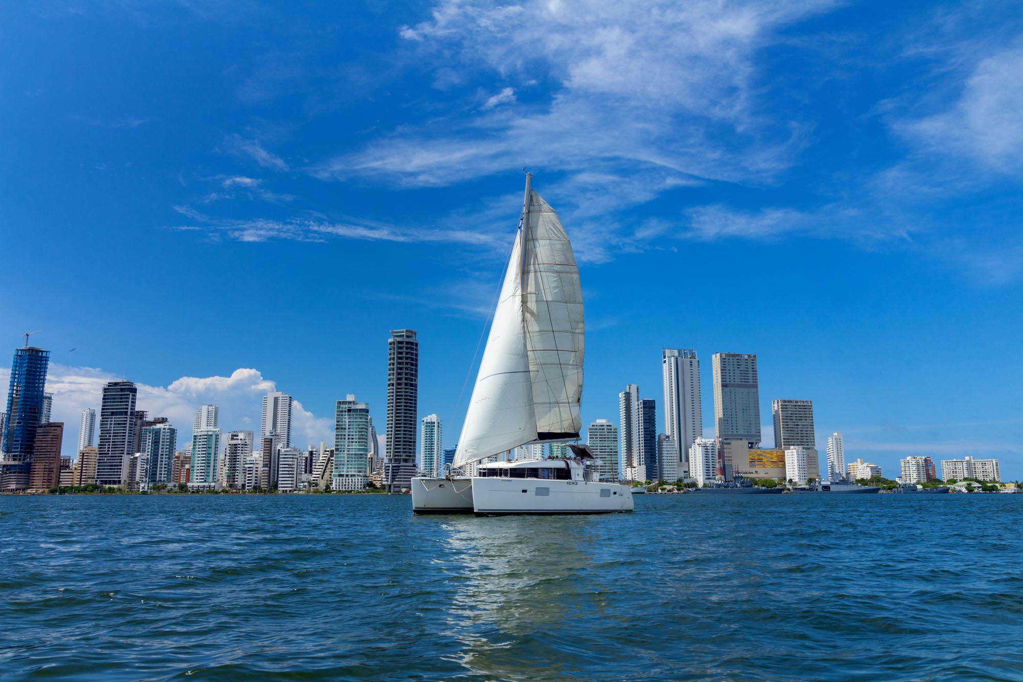 Xem 3 Luxury Lagoon 400 Catamaran Charter in Cartagena - Cartagena Day Tours